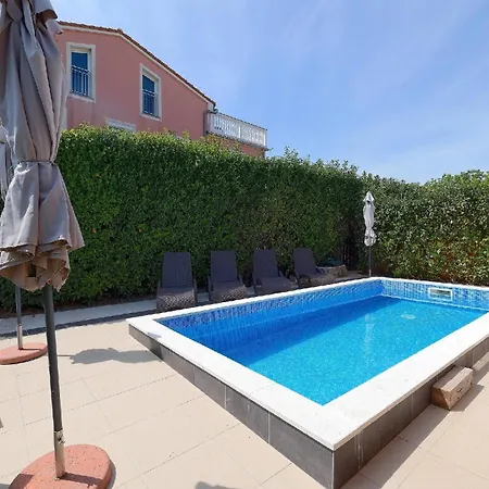Holiday home Mit Privatpool Fuer 6 Personen Ca 115 Qm In Medulin, Istrien Suedkueste Von Istrien *