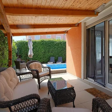 Holiday home Mit Privatpool Fuer 6 Personen Ca 115 Qm In Medulin, Istrien Suedkueste Von Istrien